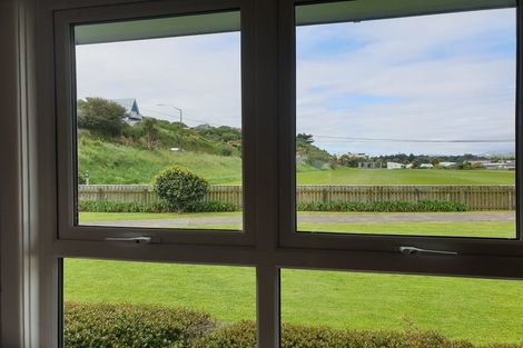 Photo of property in 352 Main Road, Tawa, Wellington, 5028