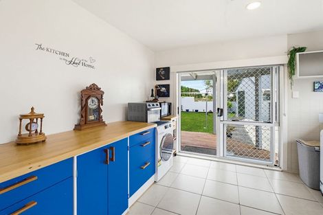 Photo of property in 103 Benmore Avenue, Cloverlea, Palmerston North, 4412