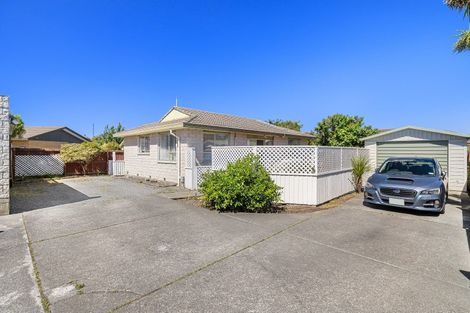 Photo of property in 2/4 Bromley Road, Bromley, Christchurch, 8062