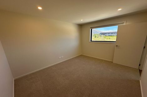 Photo of property in 203 Howden Drive, Jacks Point, 9371