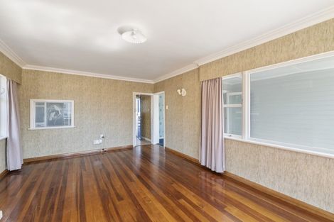 Photo of property in 3 Graham Street, Levin, 5510