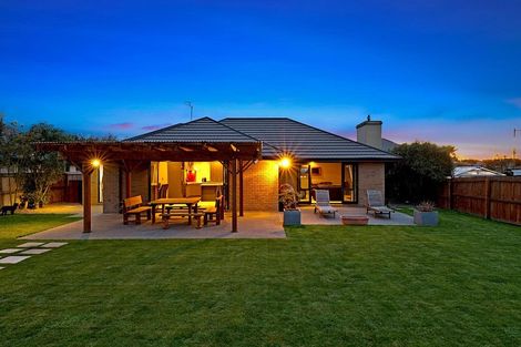 Photo of property in 22 Pollock Place, Rolleston, 7614