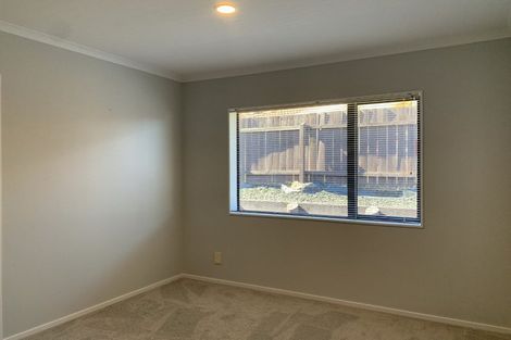 Photo of property in 6 Fleetwood Drive, Henderson, Auckland, 0612