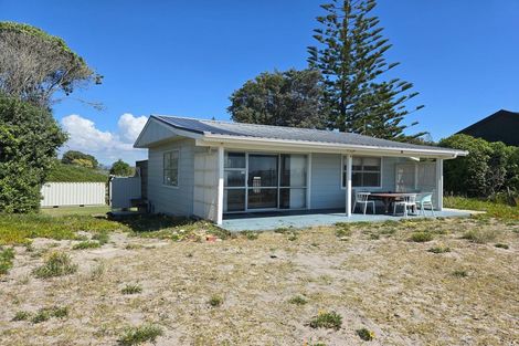 Photo of property in 585 Pukehina Parade, Pukehina, 3189
