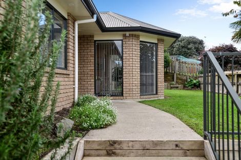 Photo of property in 15 Arundel Place, Nawton, Hamilton, 3200