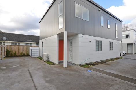 Photo of property in 44b Pine Avenue, Upper Hutt Central, Upper Hutt, 5018