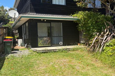 Photo of property in 1/13a Kitewao Street, Northcote, Auckland, 0627