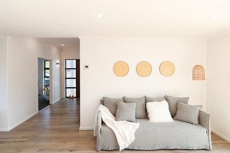 Photo of property in 25 Sycamore Drive, Te Kamo, 0112