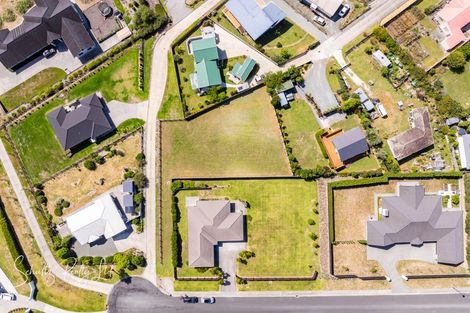 Photo of property in 15 Calla Street, Maungaturoto, 0520