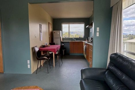 Photo of property in 17 Freyberg Crescent, Waikanae Beach, Waikanae, 5036