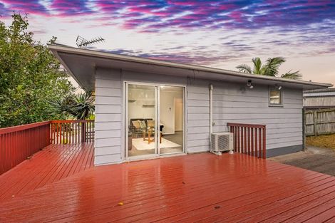 Photo of property in 18 Solar Road, Glen Eden, Auckland, 0602