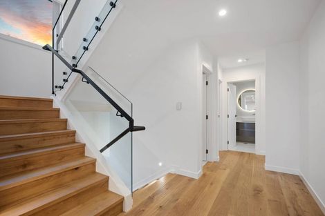 Photo of property in 5f Glendhu Road, Bayview, Auckland, 0629