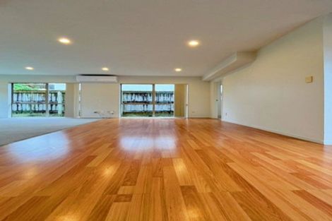 Photo of property in 15 Merlot Way, Te Atatu South, Auckland, 0610