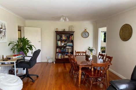 Photo of property in 5 Kaka Street, Waikanae, 5036