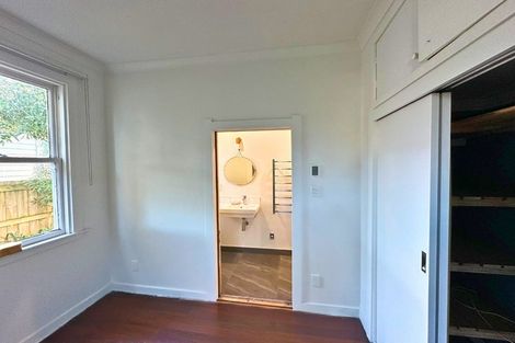 Photo of property in 9 Elizabeth Street, Moera, Lower Hutt, 5010