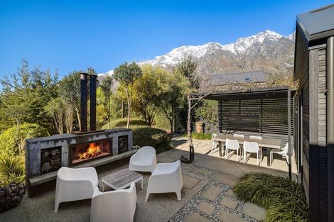 Photo of property in 1 Mckellar Drive, Jacks Point, Queenstown, 9371