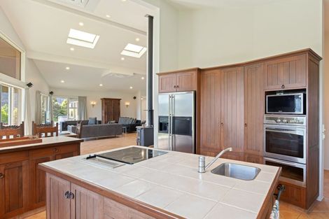 Photo of property in 5564 Kenepuru Road, Waitaria Bay, Picton, 7282