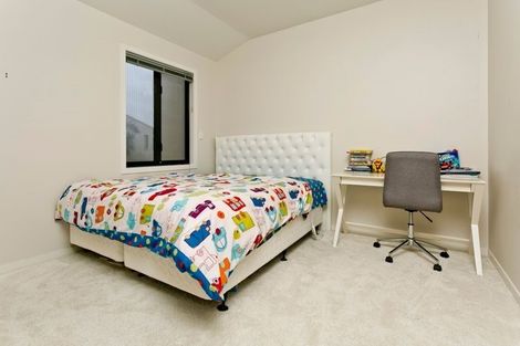 Photo of property in Point Ridge, 130 Gills Road, Albany Heights, Auckland, 0632