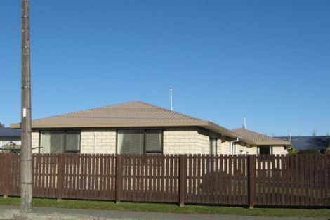 Photo of property in 27 Mortlake Street, Islington, Christchurch, 8042