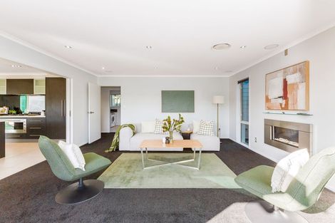 Photo of property in 26 Kilkelly Close, Tawa, Wellington, 5028