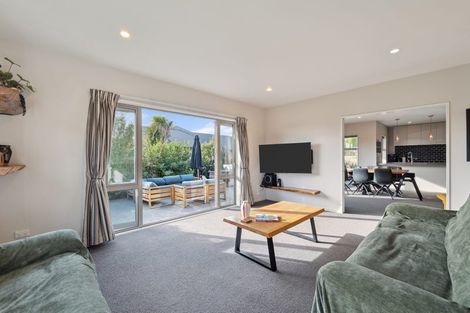 Photo of property in 6 Greenan Place, Doyleston, 7683