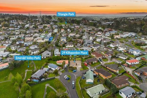 Photo of property in 29 Killygordon Place, Massey, Auckland, 0614
