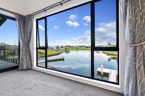 Photo of property in 25 Waitemata Drive, One Tree Point, 0118