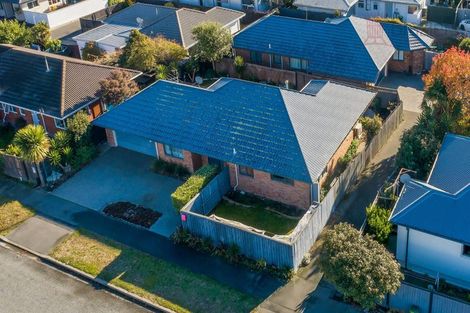 Photo of property in 2 Kirsten Place, Parklands, Christchurch, 8083