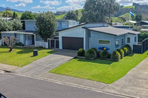Photo of property in 10 Whiritoa Beach Road, Whiritoa, Whangamata, 3691