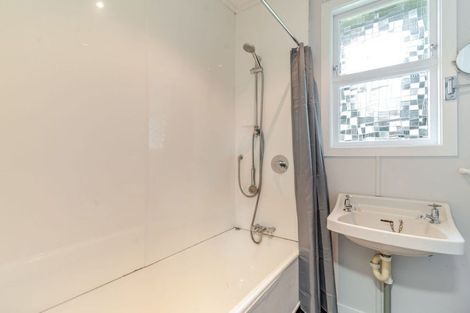 Photo of property in 460 High Street South, Carterton, 5713