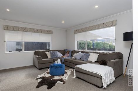 Photo of property in 38 Maude Street, Riverhead, 0820