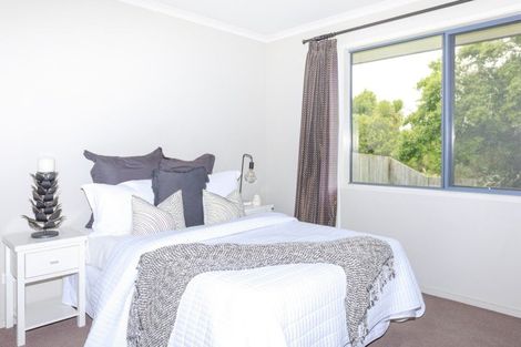 Photo of property in 112 Saint James Drive, Huntington, Hamilton, 3210