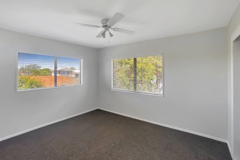 Photo of property in 19 Tahi Terrace, Glen Eden, Auckland, 0602