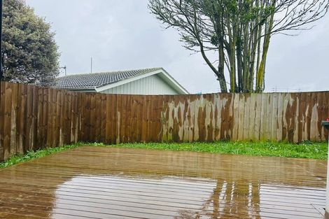 Photo of property in 8c Hobart Crescent, Wattle Downs, Auckland, 2103