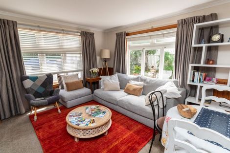 Photo of property in 117 Severn Street, Island Bay, Wellington, 6023