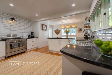 Photo of property in 4 Elmslie Road, Pinehaven, Upper Hutt, 5019