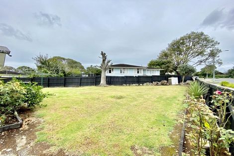 Photo of property in 73 Friesian Drive, Mangere, Auckland, 2022