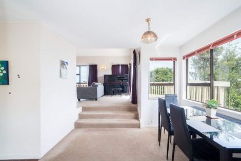 Photo of property in 386 Glenfield Road, Glenfield, Auckland, 0629