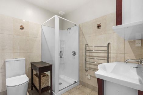 Photo of property in 36 Sutherland Crescent, Melrose, Wellington, 6023