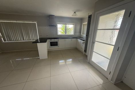 Photo of property in 6 Nairn Place, Otara, Auckland, 2023