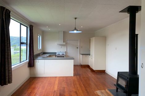 Photo of property in 7 Athol Place, Ravensbourne, Dunedin, 9022