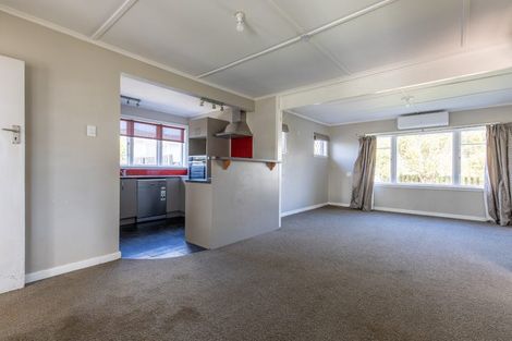 Photo of property in 12 Woburn Street, Waipukurau, 4200