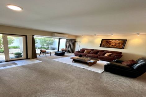 Photo of property in Highwic, 32u2 Hobson Street, Thorndon, Wellington, 6011