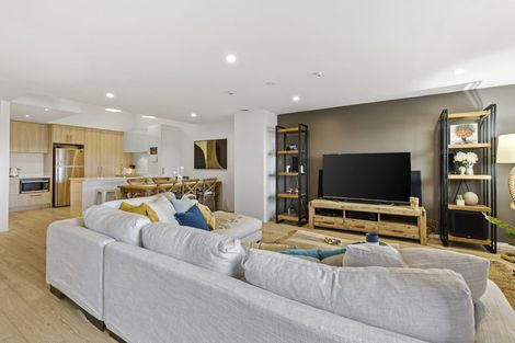 Photo of property in 70 Squadron Drive, Hobsonville, Auckland, 0616