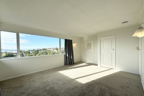 Photo of property in 25 Aberdeen Road, Castor Bay, Auckland, 0620