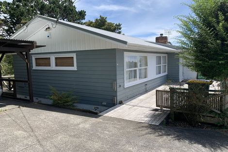Photo of property in 2/26 Coroglen Avenue, Birkenhead, Auckland, 0626