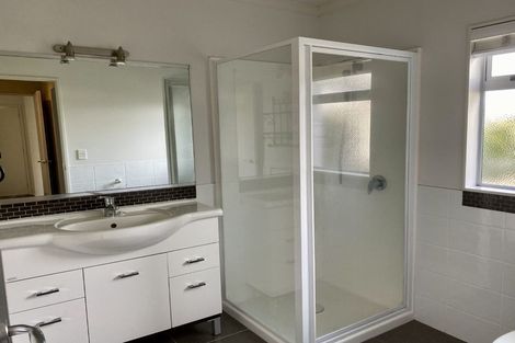 Photo of property in 15 Newbury Place, Taradale, Napier, 4112