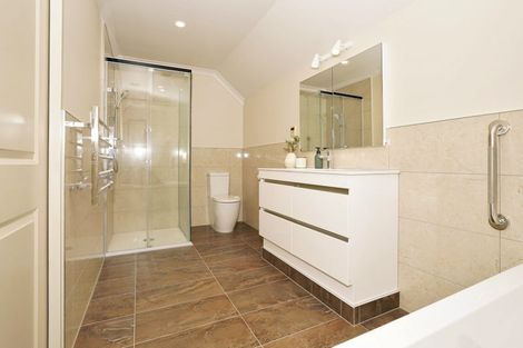 Photo of property in 62 Saint James Drive, Huntington, Hamilton, 3210