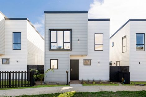 Photo of property in 12 Greenbrier Street, Westgate, 0814