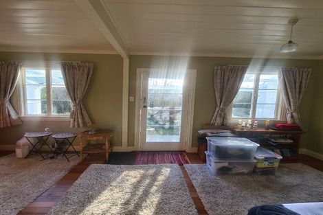 Photo of property in 8 Queen Street, Springfield, 7681